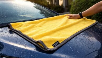 تجفيف سيارة باستخدام منشفة ألياف دقيقة ميراكل دراي بعد الغسيل المنزلي