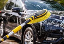 فرشاة غسيل سيارة تلسكوبية بزاوية منحنية تستخدم لتنظيف سقف السيارة في المنزل
