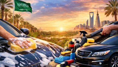 روتين أسبوعي للعناية بالسيارة في البيت مع تنظيف خارجي وداخلي مناسب لأجواء السعودية